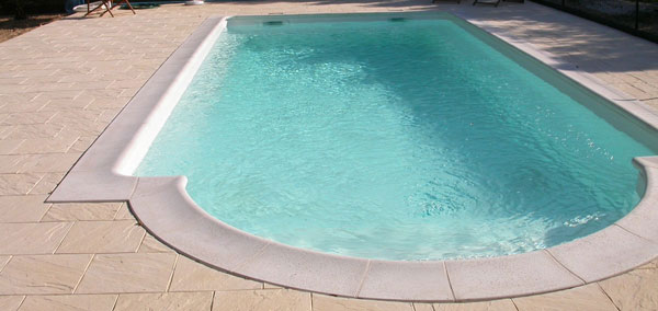 Création piscine béton dans l'Hérault
