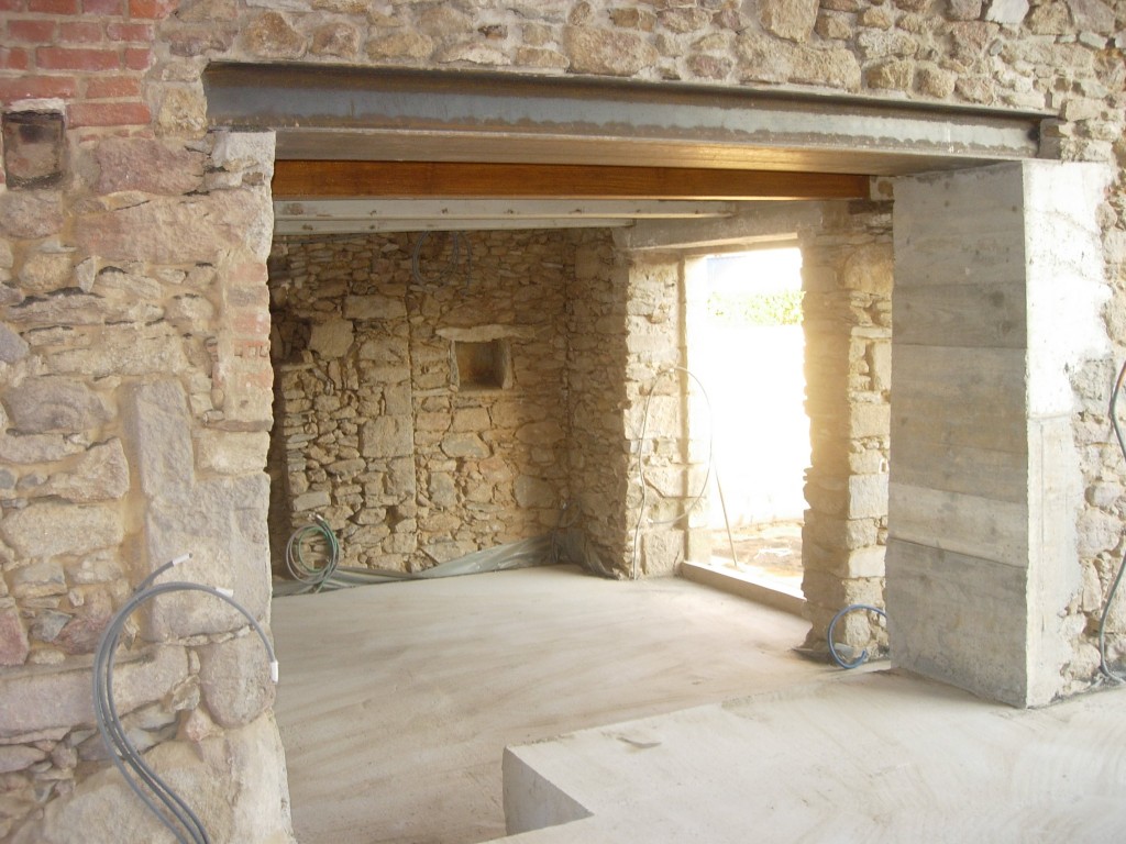Ouverture de mur en pierre, en béton à Montpellier